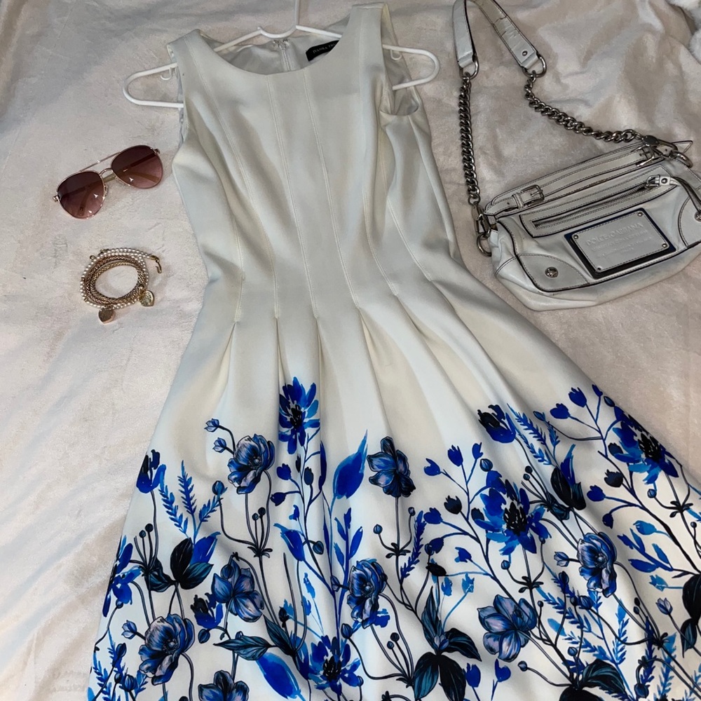 Ivanka Trump floral pleated dress size 2